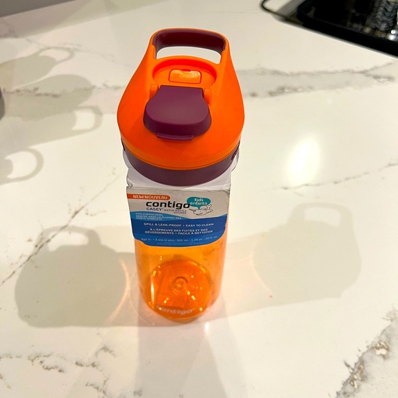 Contigo Water Bottle - NEW SPILL/LEAK PROOF LID 591 ml - Picture 1 of 2